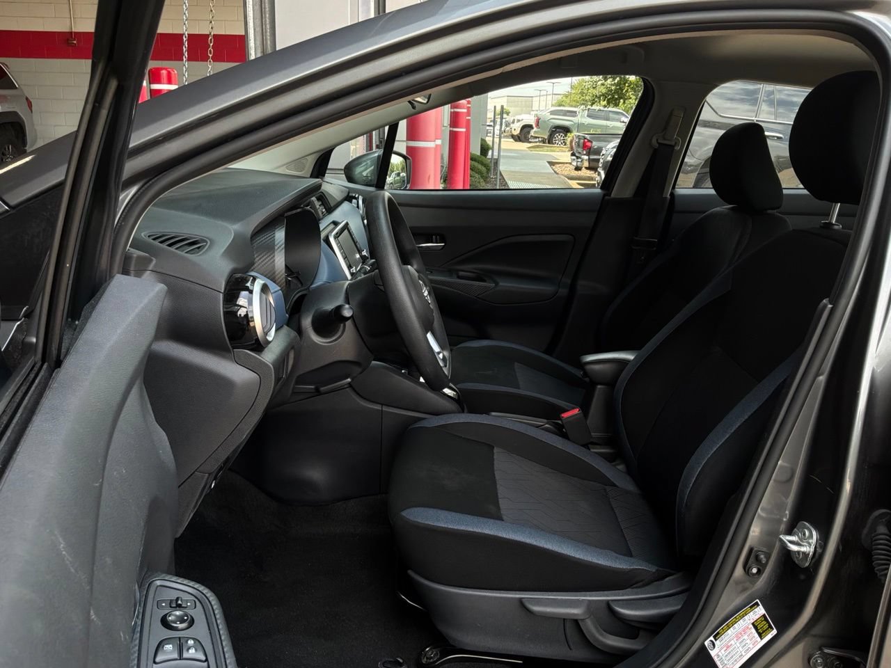 Used 2025 Nissan Versa SV FWD image 10
