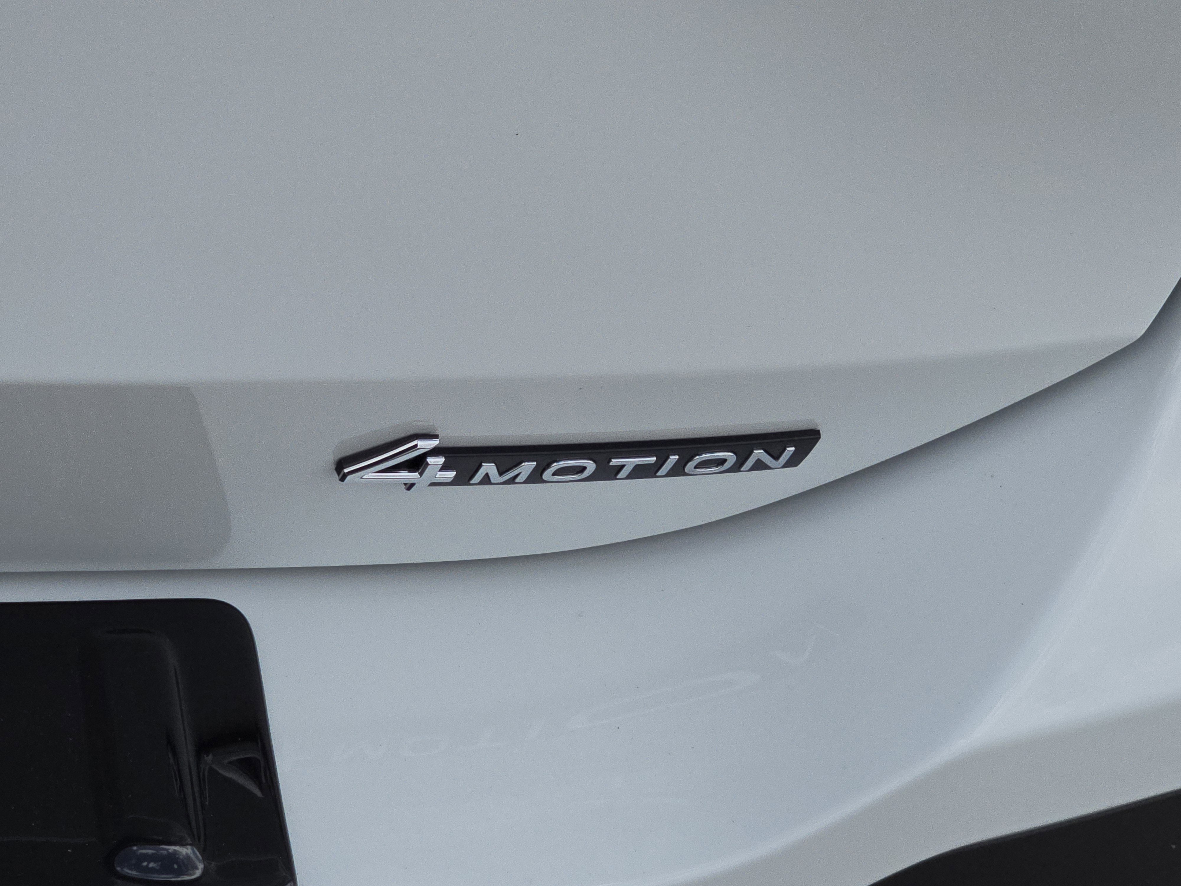 New 2025 Volkswagen Tiguan S image 9