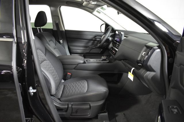 New 2026 Nissan Pathfinder SV AWD/4WD image 39