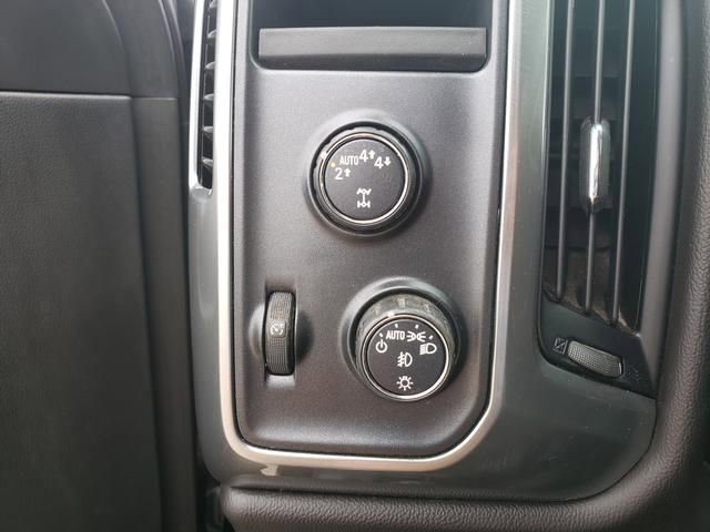 Used 2018 Chevrolet Silverado 1500 LT w/ LT Convenience Package image 20