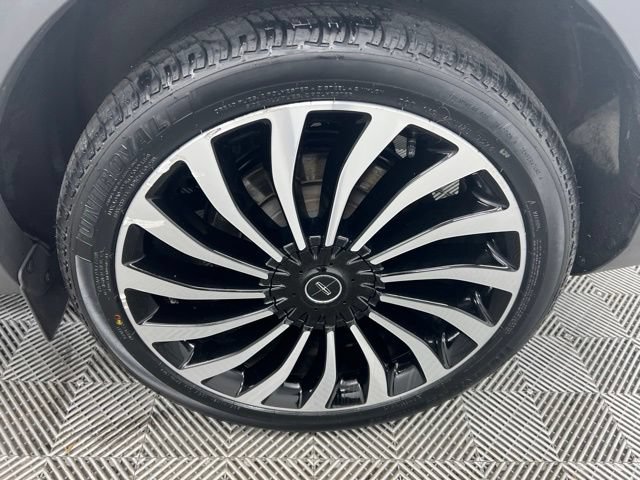 Certified 2023 Lincoln Nautilus Black Label AWD/4WD image 10