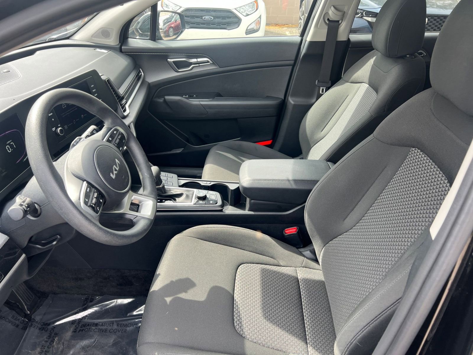 Used 2025 Kia Sportage LX FWD image 27