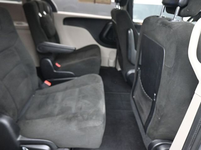 Used 2015 Dodge Grand Caravan American Value Package w/ UConnect Hands-Free Group image 37