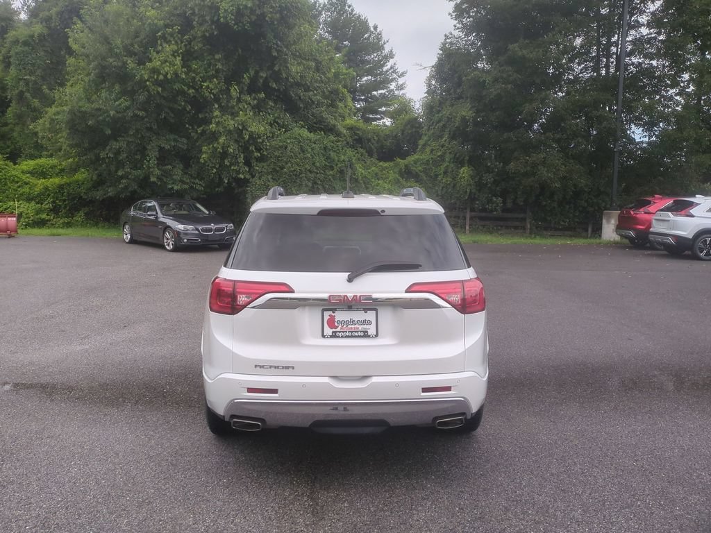 Used 2019 GMC Acadia Denali w/ Technology Package FWD image 6