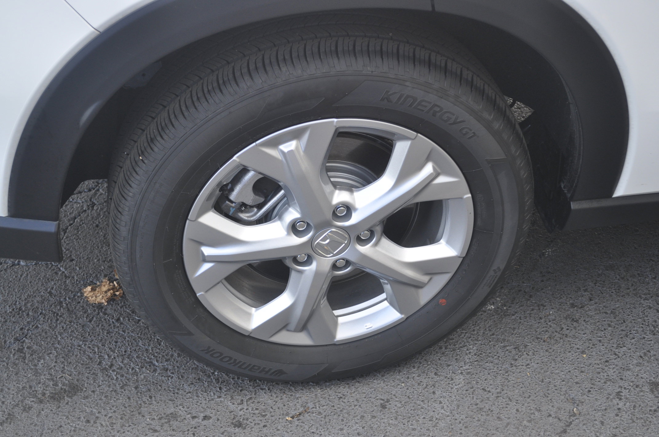 Certified 2025 Honda HR-V LX image 9