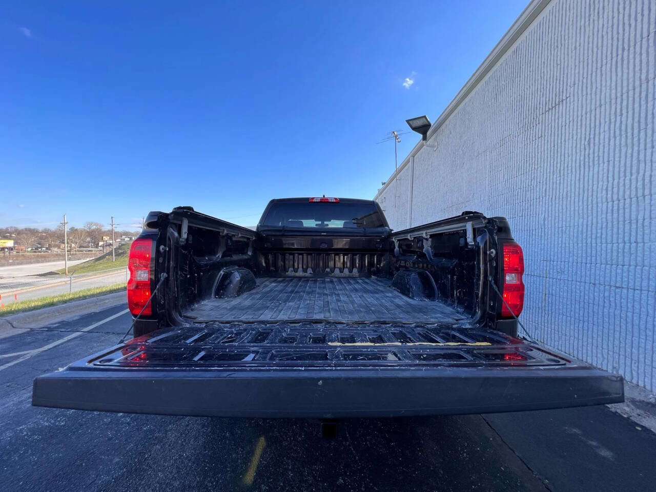 Used 2019 Chevrolet Silverado 1500 W/T w/ WT Convenience Package AWD/4WD image 15