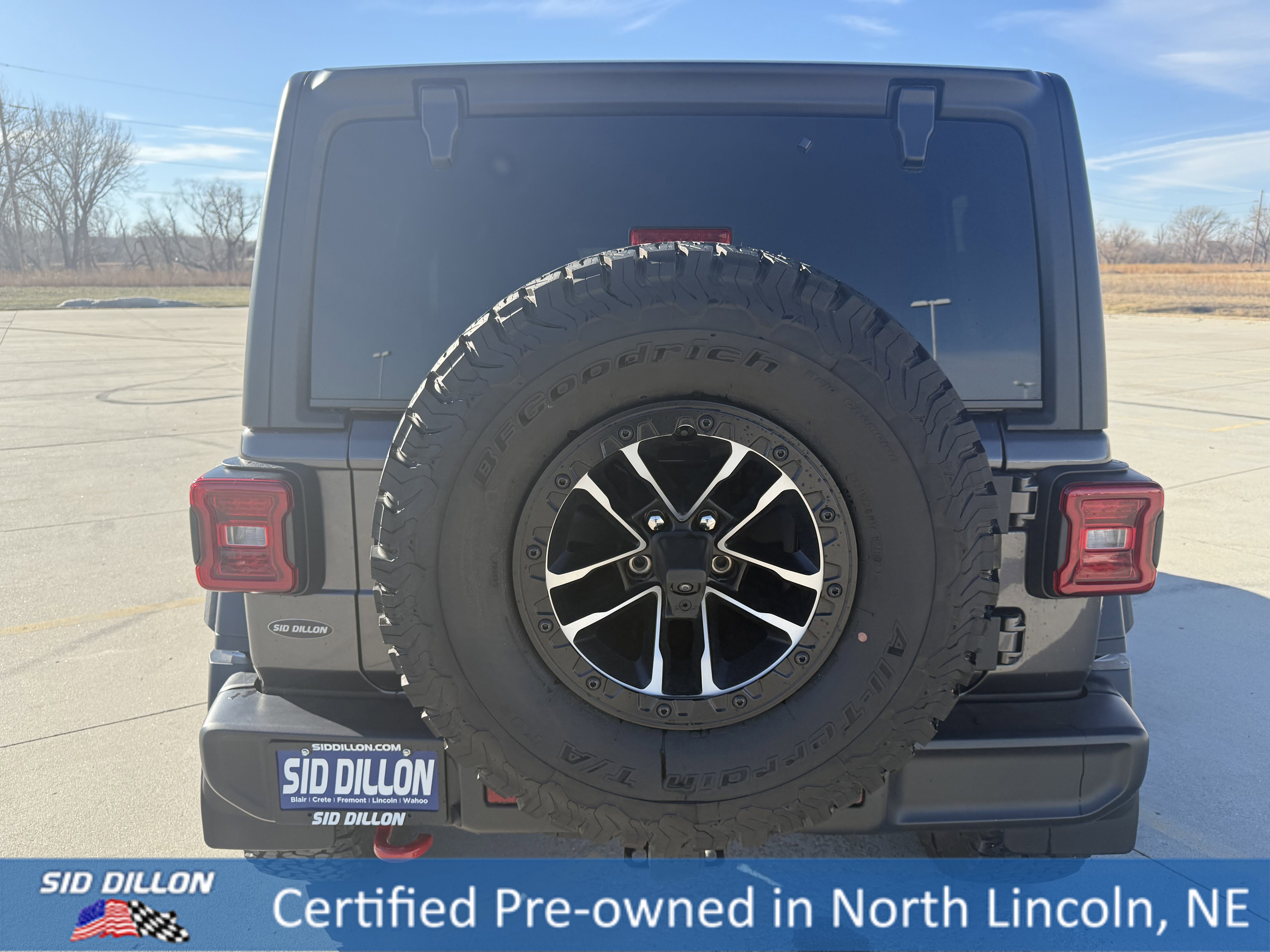 Used 2025 Jeep Wrangler Unlimited Rubicon w/ XTREMEE 35" Tire Package image 5