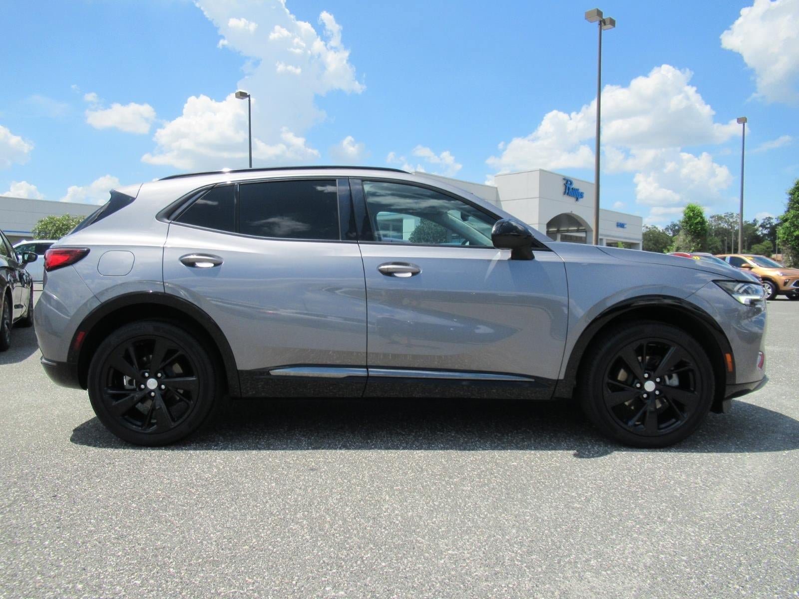 Used 2021 Buick Envision Preferred FWD image 2