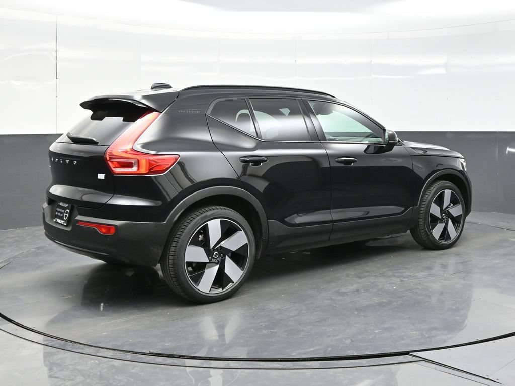 Used 2023 Volvo XC40 Recharge Ultimate w/ Protection Package Premier AWD/4WD image 7