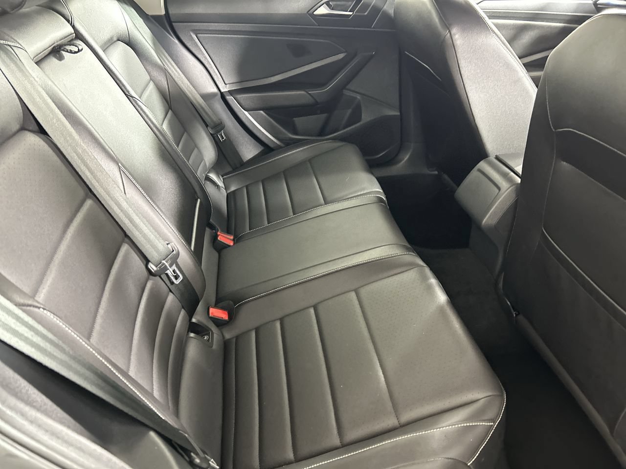Used 2024 Volkswagen Jetta SE FWD image 25