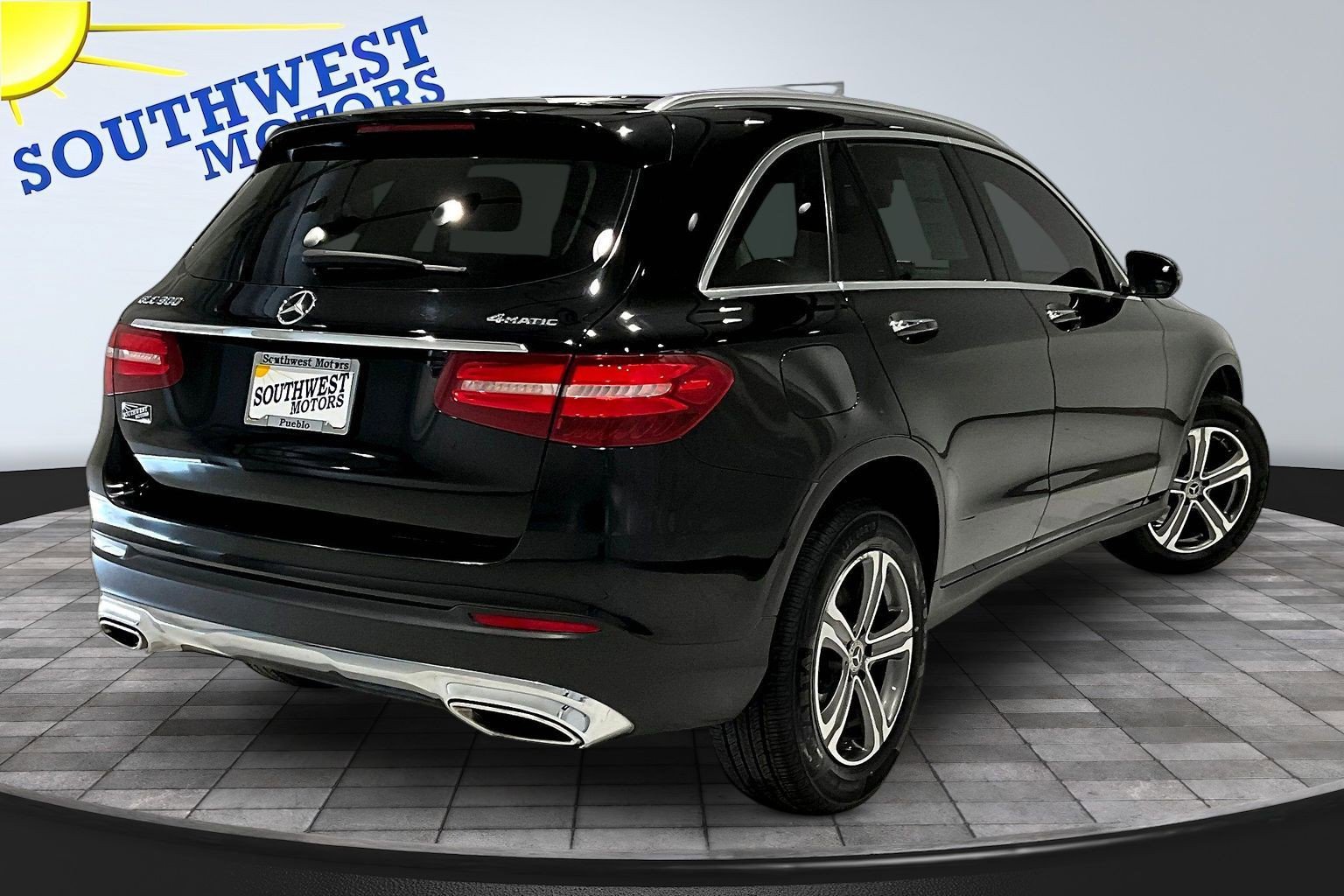Used 2019 Mercedes-Benz GLC 300 4MATIC image 6