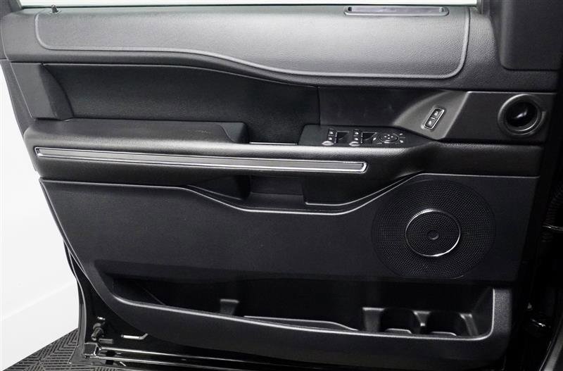 Used 2018 Ford Expedition XLT w/ Equipment Group 201A image 37