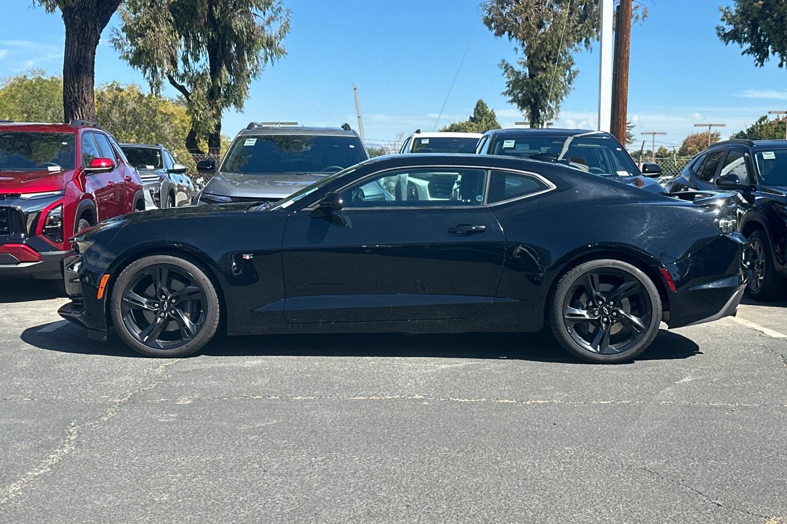 Used 2021 Chevrolet Camaro SS RWD image 8