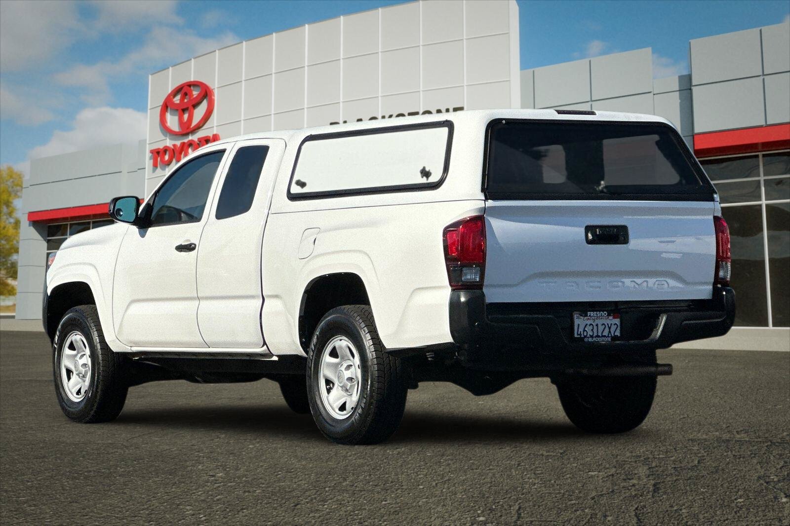 Used 2020 Toyota Tacoma SR RWD image 5