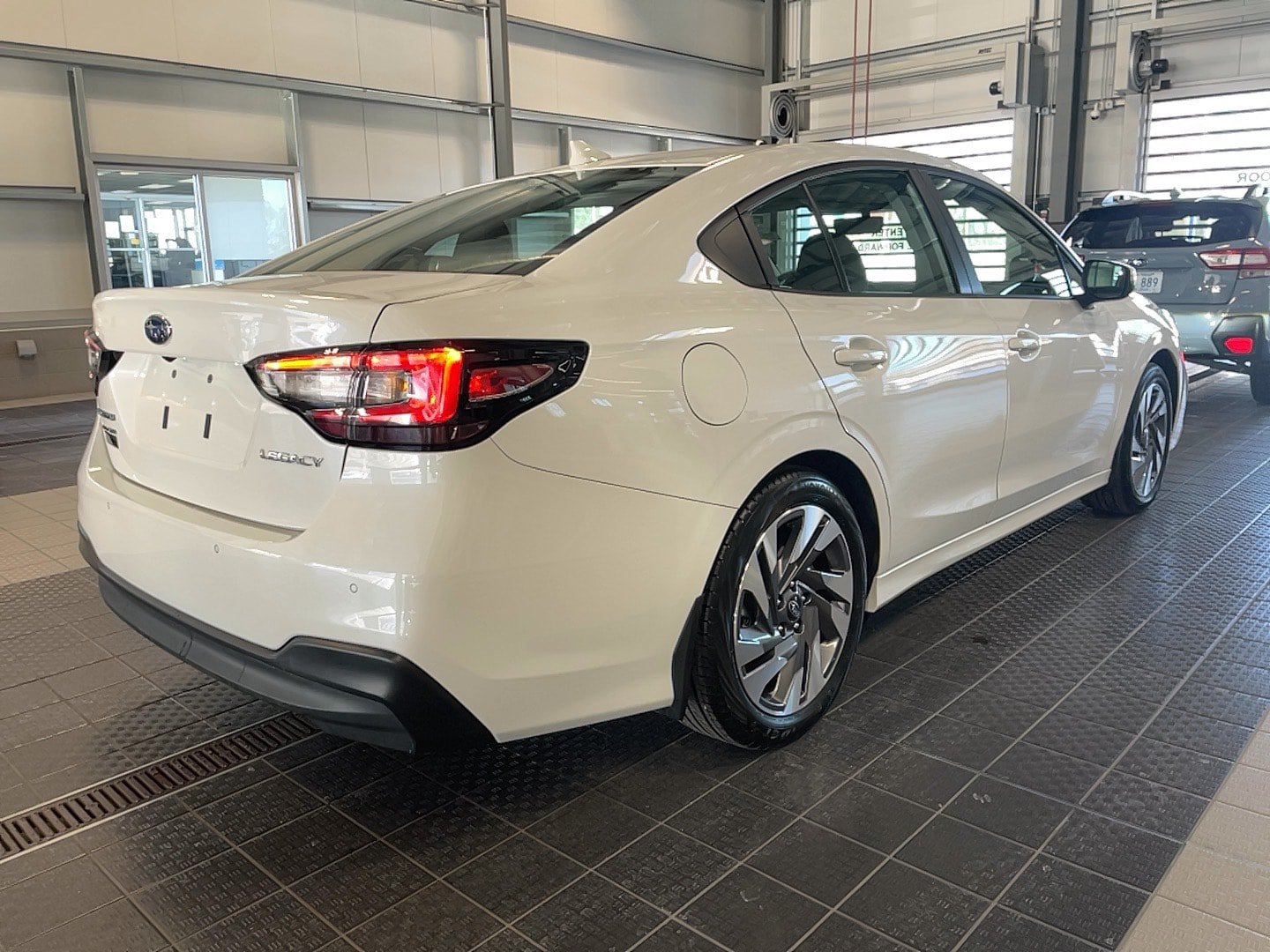 Used 2025 Subaru Legacy Limited AWD/4WD image 23