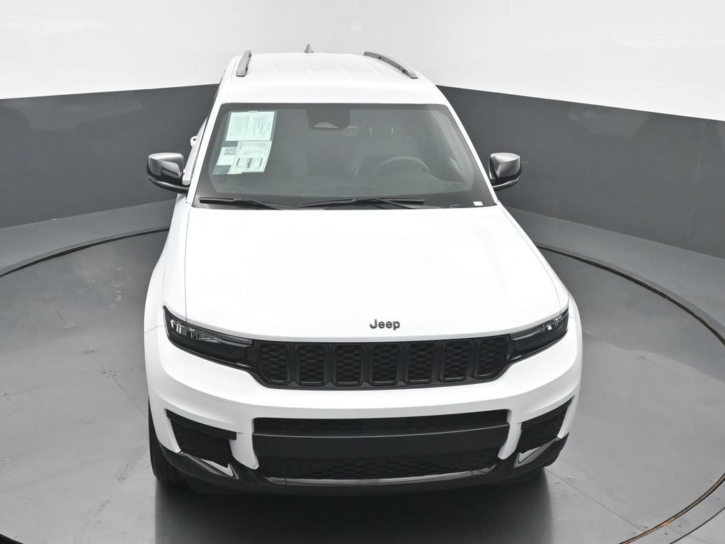 Used 2025 Jeep Grand Cherokee L Laredo AWD/4WD image 47