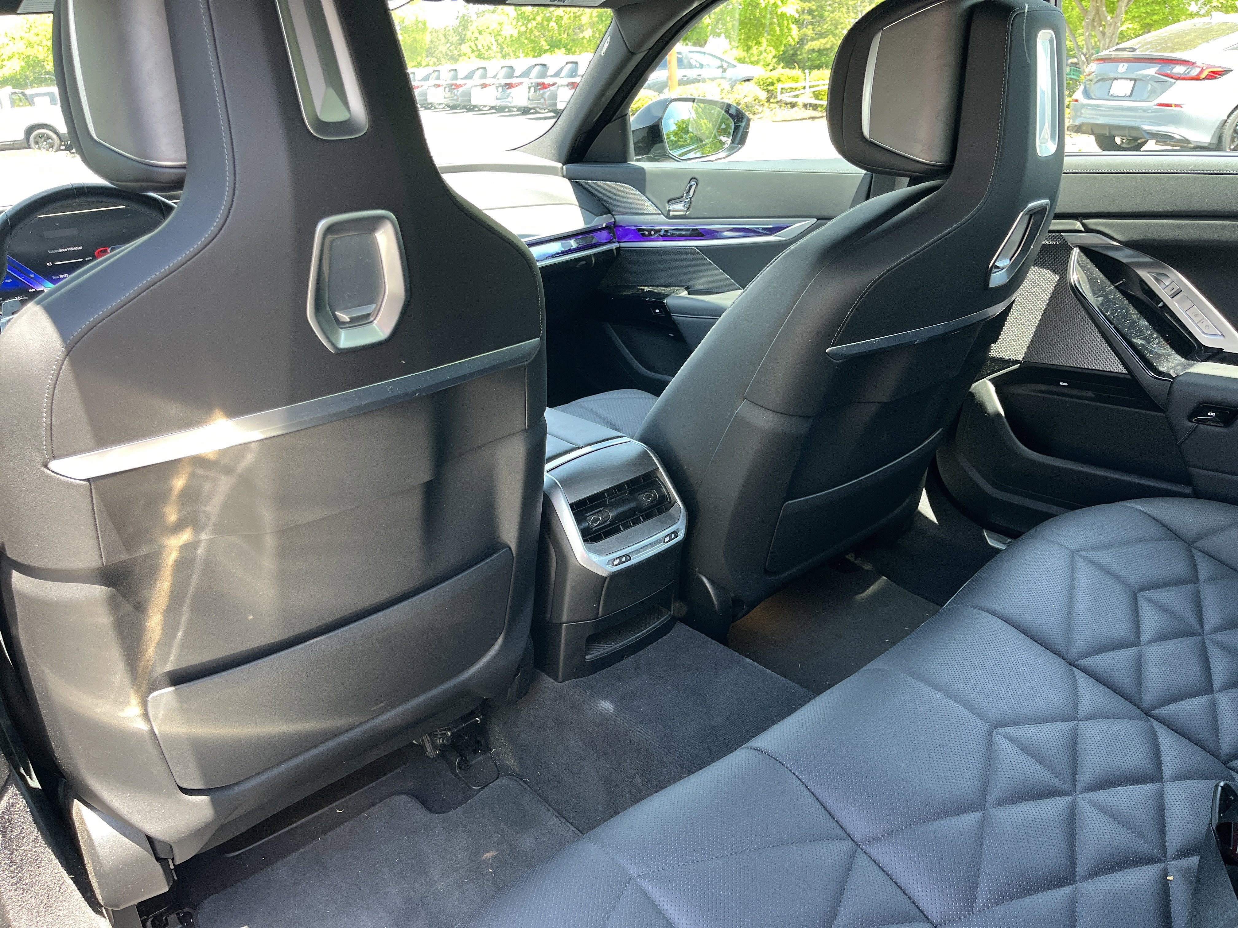 Used 2023 BMW 740i RWD image 21