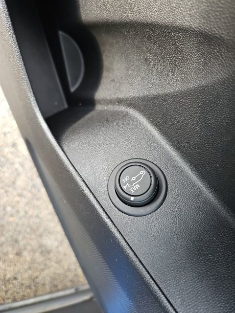 Used 2024 Chevrolet Equinox LT w/ LPO, Floor Liner Package image 35