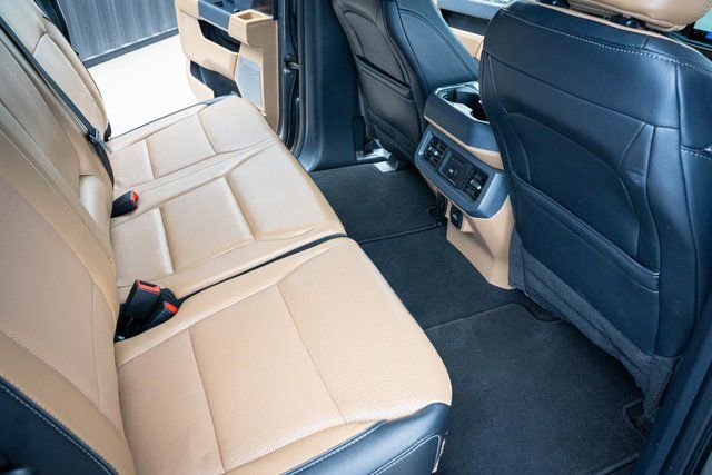Used 2024 Ford F250 Lariat image 33