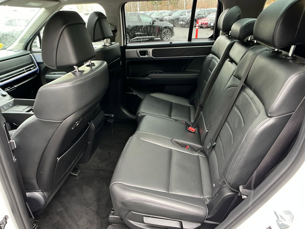 Used 2025 Hyundai Santa Fe Limited image 22