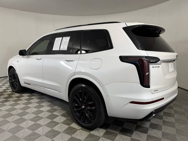 Certified 2025 Cadillac XT6 Sport w/ LPO, Red Accent Package AWD/4WD image 4