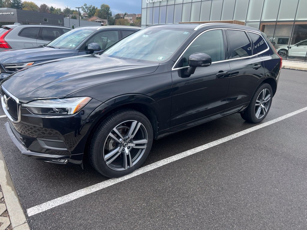Used 2021 Volvo XC60 T5 Momentum w/ Premium Package AWD/4WD image 6