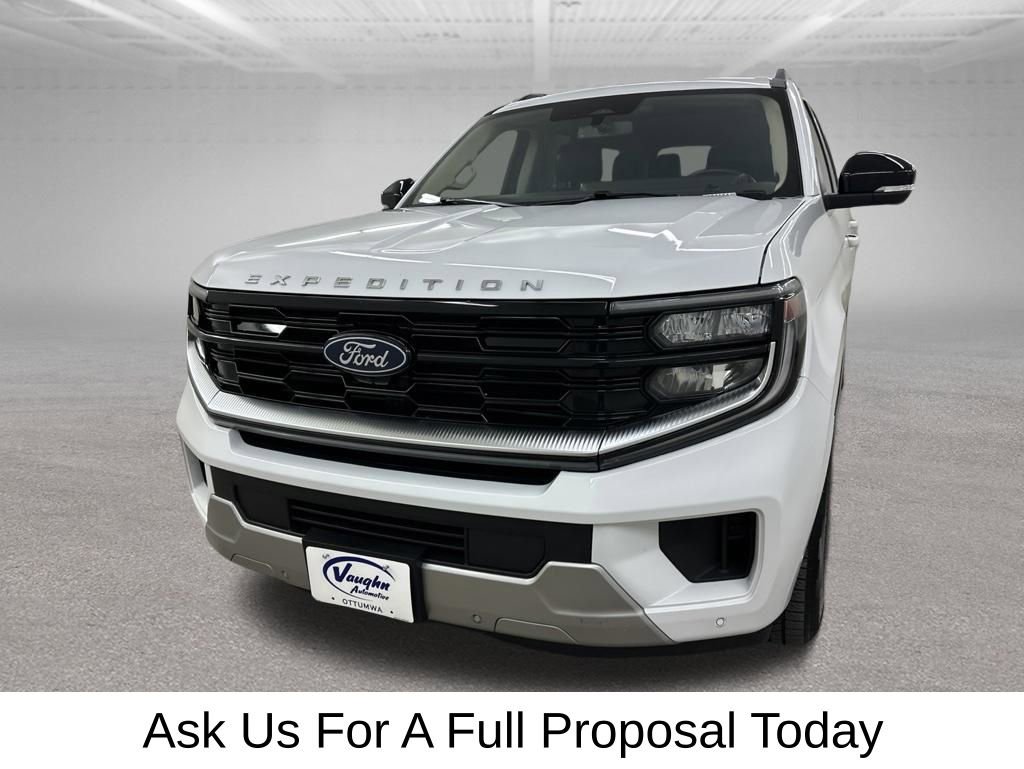 Used 2025 Ford Expedition Platinum AWD/4WD image 6