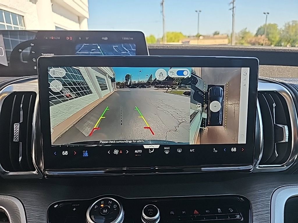 Used 2025 Ford Expedition Platinum w/ Driver's Package image 19