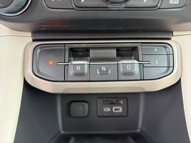 Used 2023 GMC Acadia Denali w/ Black Diamond Edition AWD/4WD image 21
