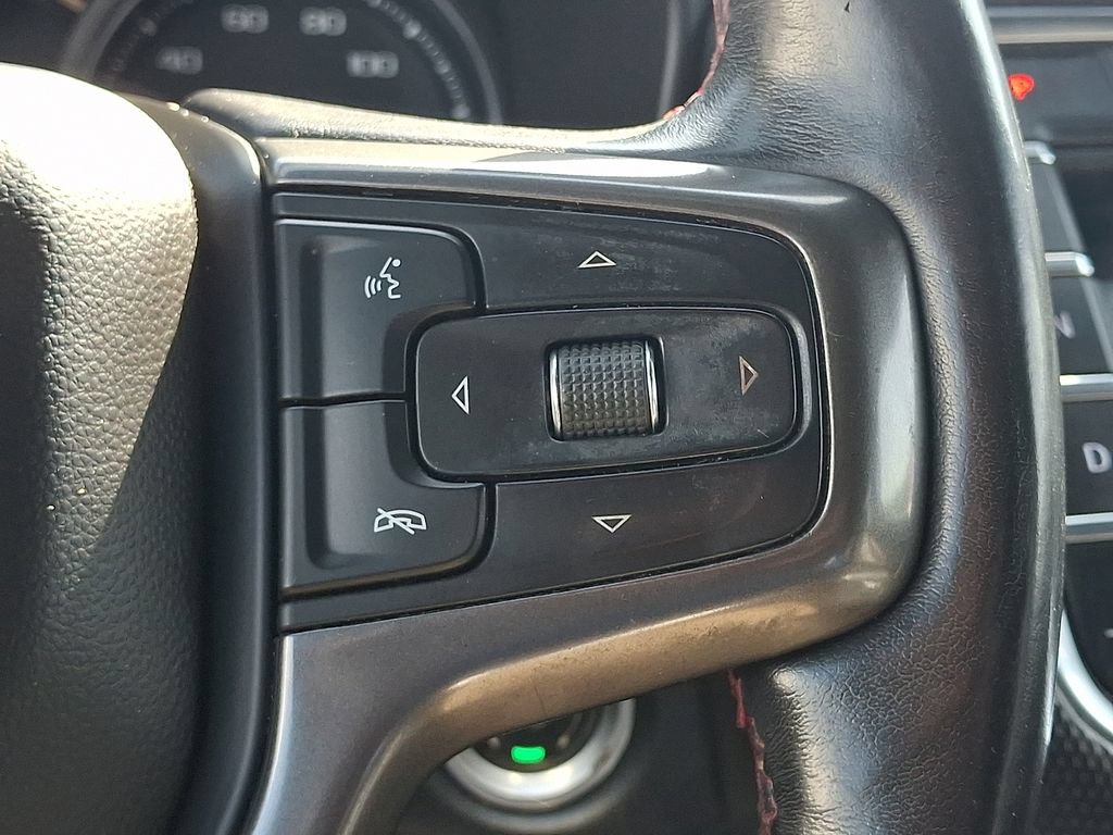 Used 2021 Chevrolet Suburban RST w/ Luxury Package AWD/4WD image 27
