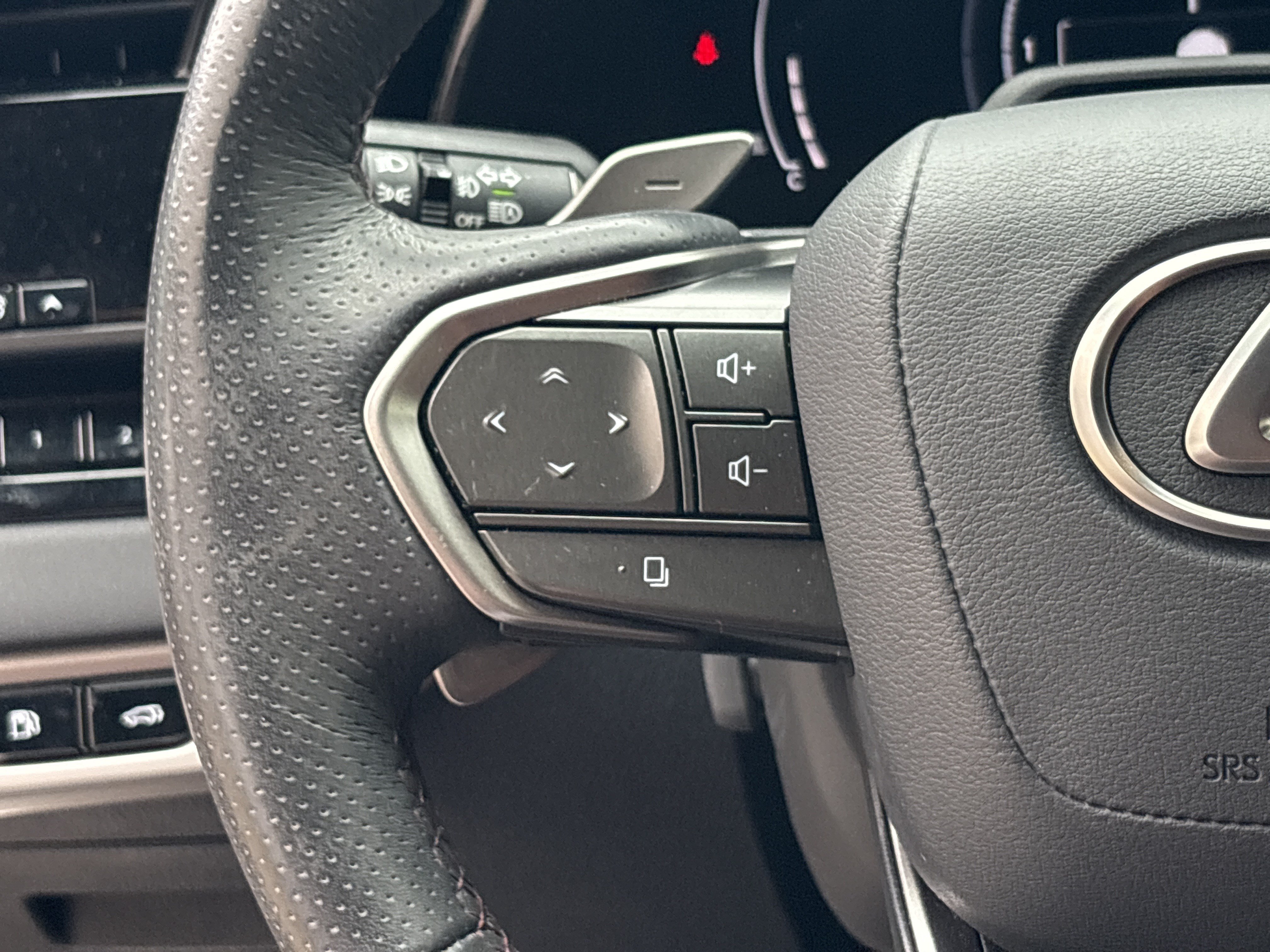 Used 2024 Lexus RX 350 F Sport w/ Convenience Package AWD/4WD image 19