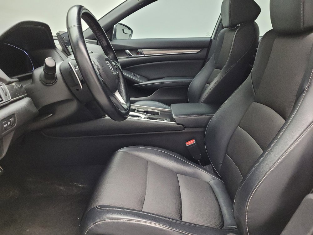 Used 2018 Honda Accord Sport image 17