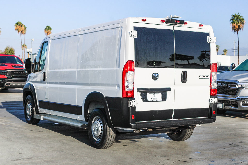 Used 2025 RAM ProMaster 2500 w/ U-Haul Equipment Group FWD image 7
