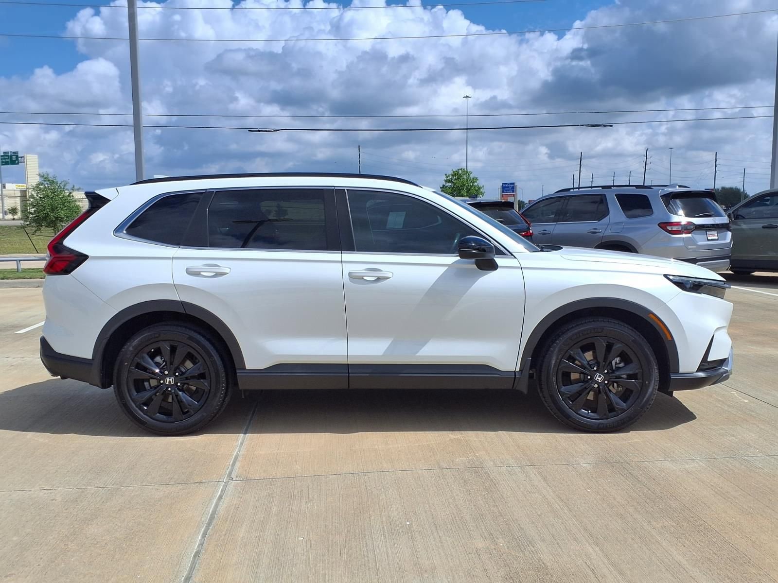 Used 2024 Honda CR-V Sport Touring image 8