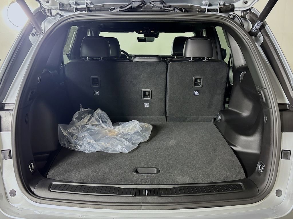 New 2025 Jeep Grand Cherokee Limited w/ Luxury Tech Group II image 22