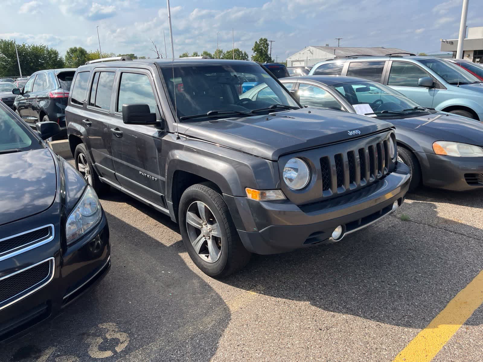 Used 2016 Jeep Patriot High Altitude FWD image 20