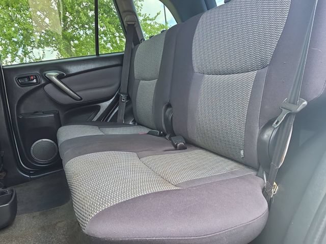 Used 2005 Toyota RAV4 2WD image 14