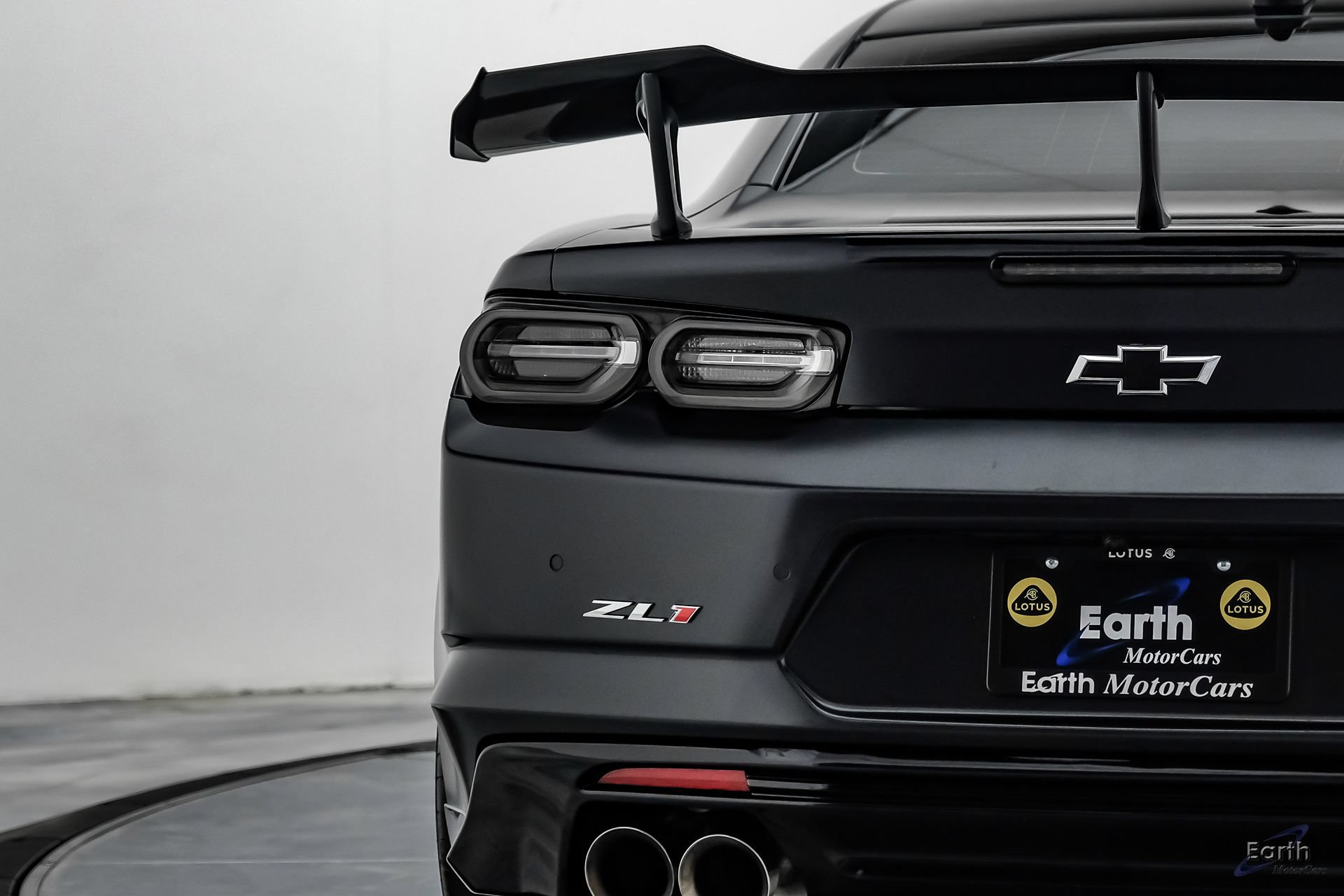 Used 2024 Chevrolet Camaro ZL1 RWD image 14