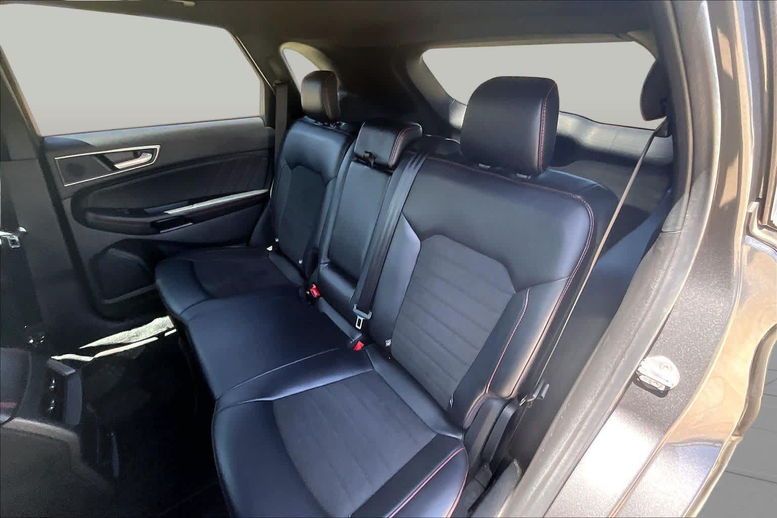 Used 2023 Ford Edge ST-Line AWD/4WD image 18