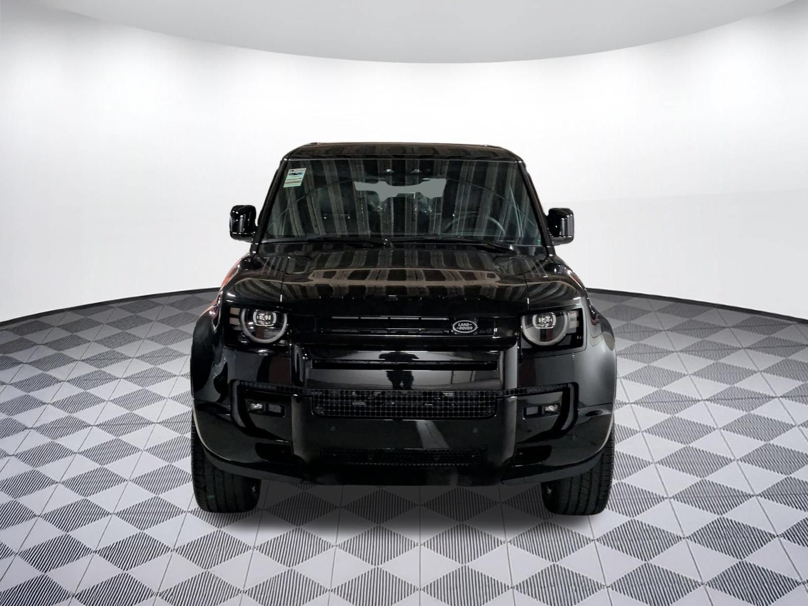 New 2026 Land Rover Defender 130 X-Dynamic SE AWD/4WD image 8