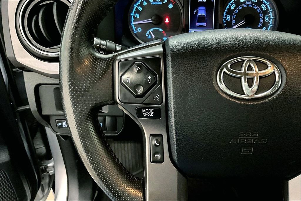 Used 2019 Toyota Tacoma TRD Sport w/ Technology Package AWD/4WD image 12