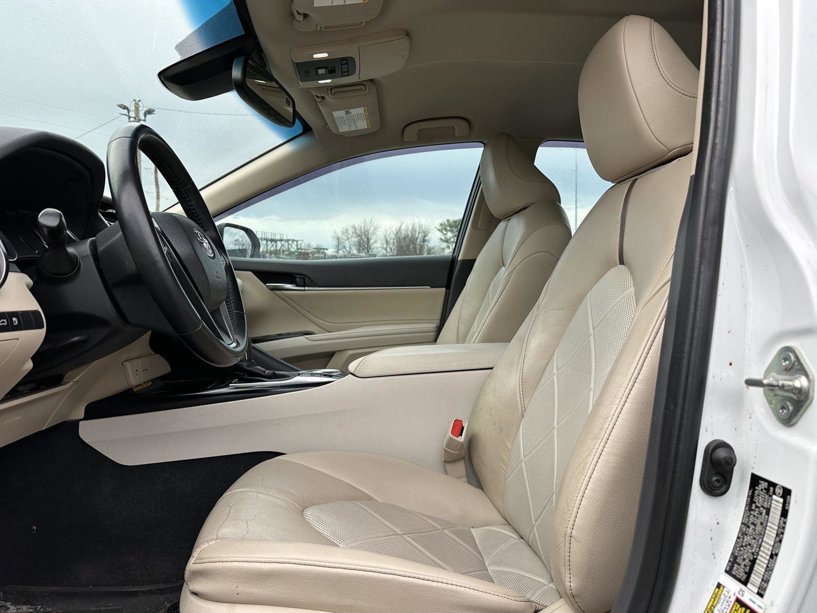 Used 2018 Toyota Camry XLE w/ Audio Package image 11