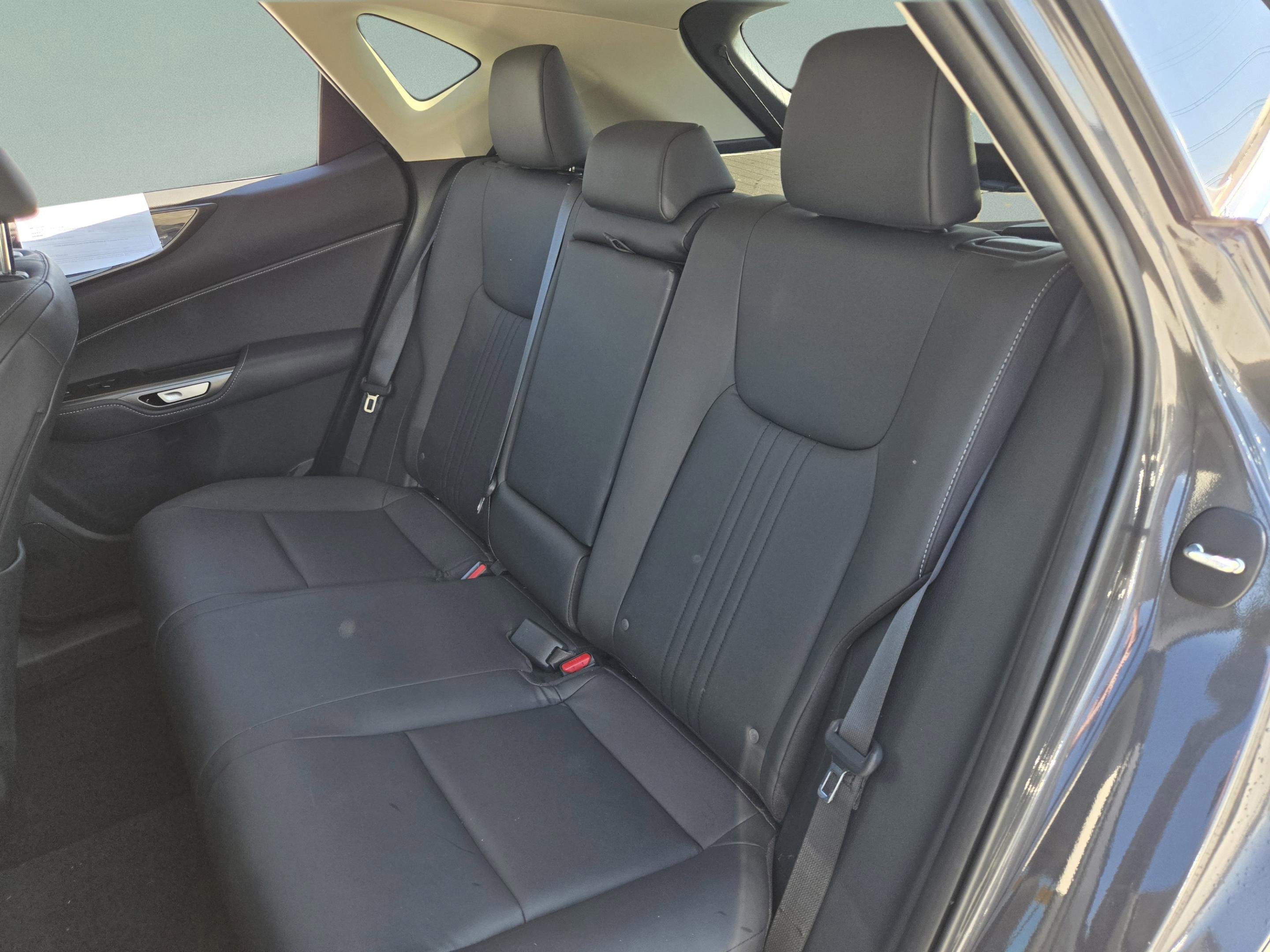 Certified 2025 Lexus NX 250 FWD w/ Accessory Package (Z1) image 26