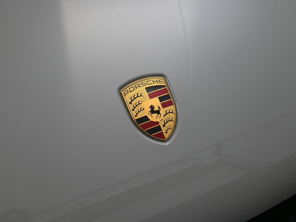 New 2026 Porsche Macan image 13