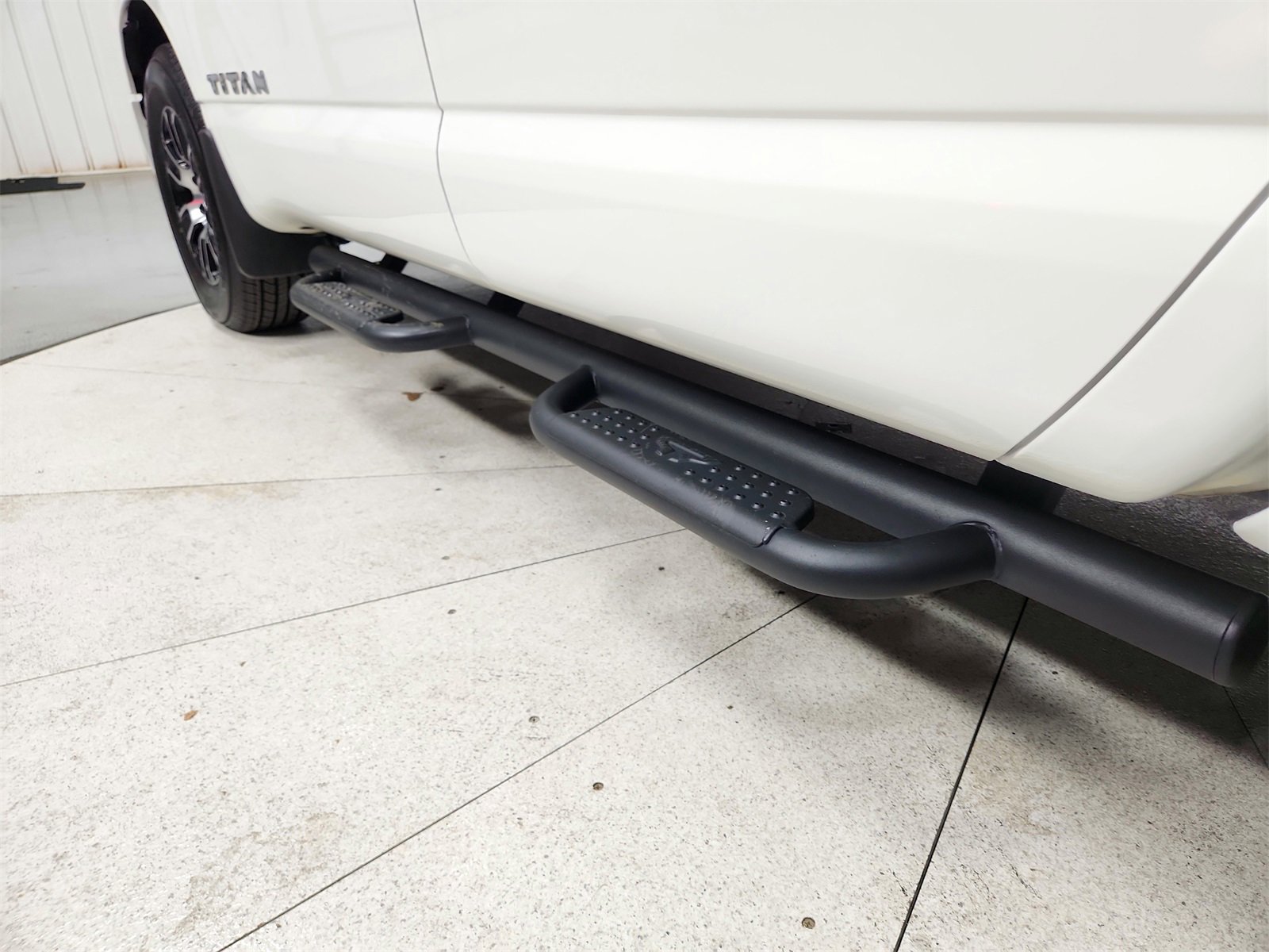 Used 2023 Nissan Titan SV w/ Accessory Utility Package image 38