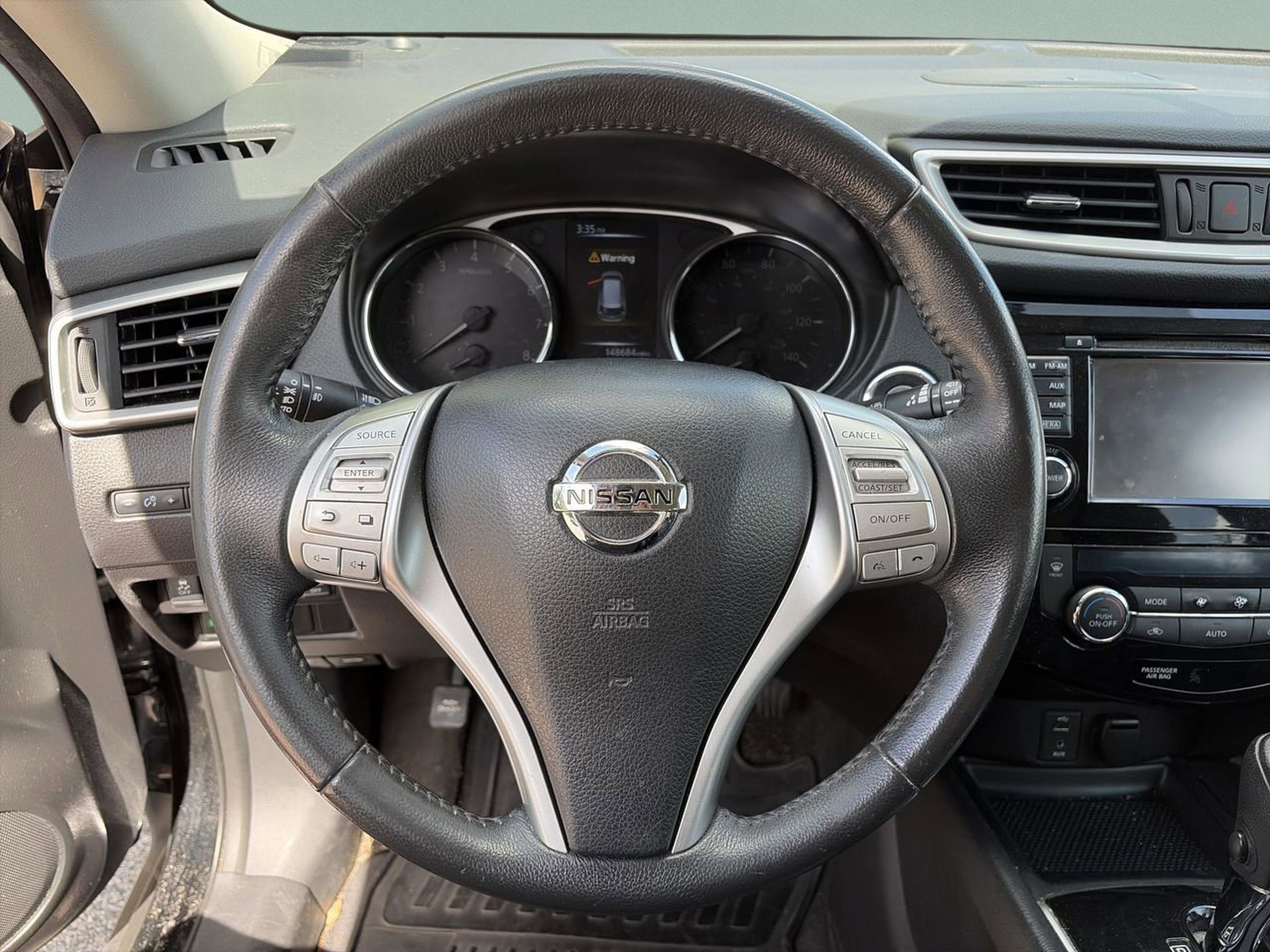 Used 2016 Nissan Rogue SL w/ SL Premium Package FWD image 7