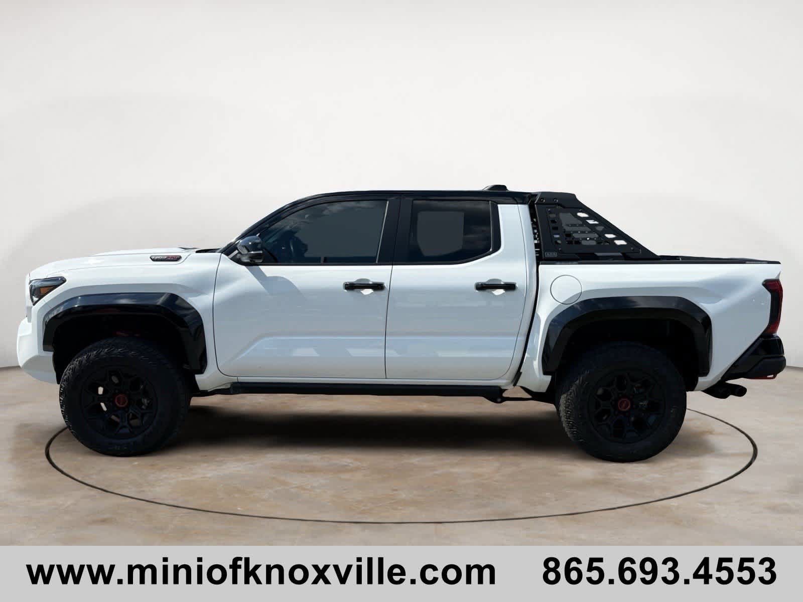 Used 2025 Toyota Tacoma TRD Pro w/ Tow Tech Package AWD/4WD image 6
