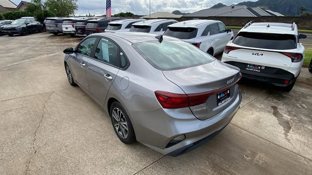 Used 2023 Kia Forte LXS image 3