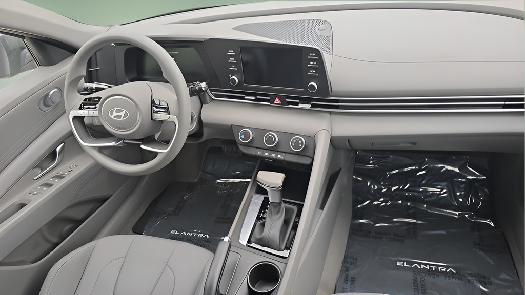 New 2026 Hyundai Elantra SE FWD image 11