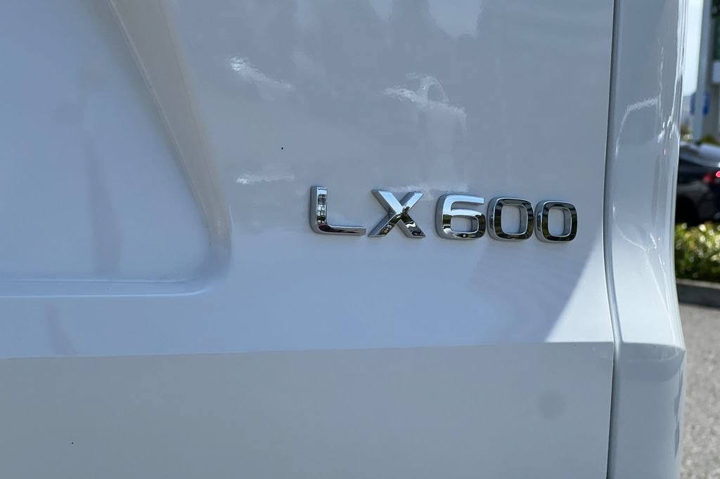 Certified 2026 Lexus LX 600 F Sport w/ Accessory Package (Z1) AWD/4WD image 36